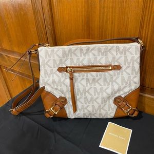 Michael Kors  Handbag Purse